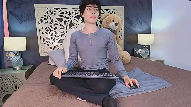 DemonFoxx online show from 30, 4, 2026