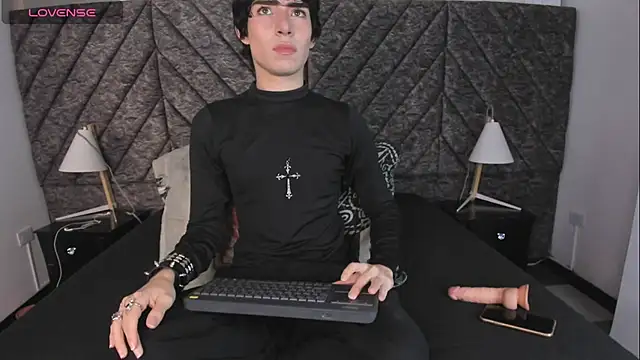 DemonFoxx online show from 10, 6, 2026