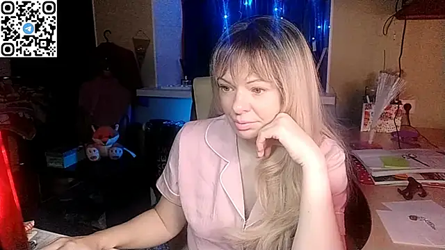 Fluffy Duffy962 online show from 28, 5, 2026