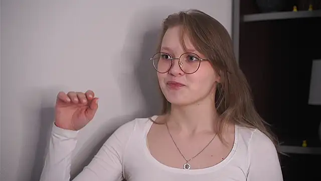 MarisaPuent online show from 25, 4, 2026