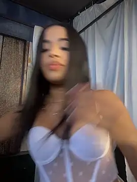 EmmaExoticaXXX online show from 5, 5, 2026