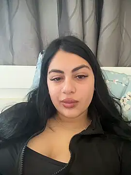 LilyLovell online show from 26, 4, 2026