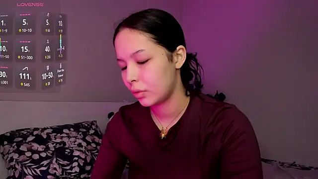 Snapshot of missinfull chatting on 24, 5, 2026 missinfull online show from 24, 5, 2026