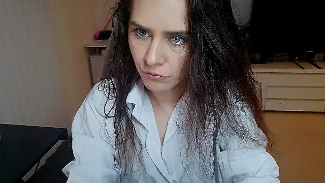 khalessi13 online show from 4, 5, 2026