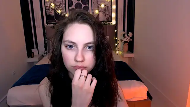  AliceWells online show from 29, 4, 2026