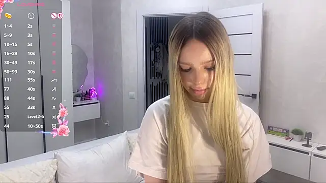 Mooniesiesita online show from 9, 6, 2026