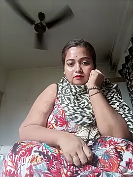 LUNA QUEEN95 online show from 24, 4, 2026