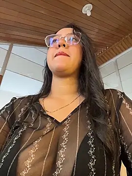 Snapshot of Chloe_Thomsoon_ chatting on 29, 5, 2026 Chloe Thomsoon online show from 29, 5, 2026