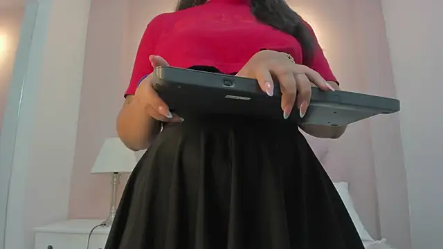 Snapshot of Chloe_Thomsoon_ chatting on 2, 5, 2026 Chloe Thomsoon online show from 2, 5, 2026