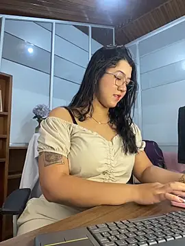 Snapshot of Chloe_Thomsoon_ chatting on 31, 5, 2026 Chloe Thomsoon online show from 31, 5, 2026