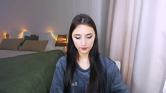 Snapshot of JulietteMonli chatting on 2, 6, 2026 JulietteMonli online show from 2, 6, 2026