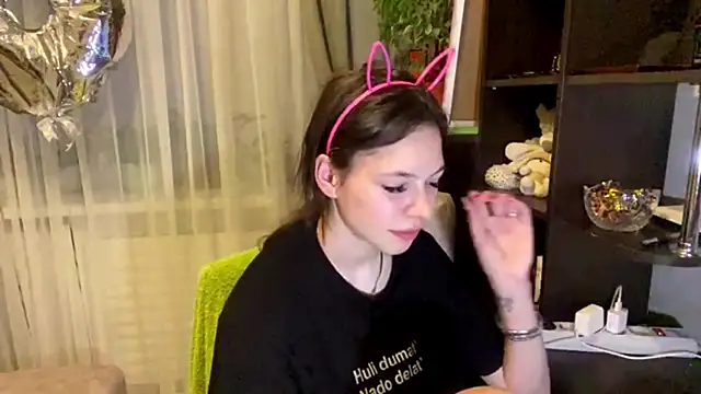Snapshot of TuZezima chatting on 1, 6, 2026 TuZezima online show from 1, 6, 2026