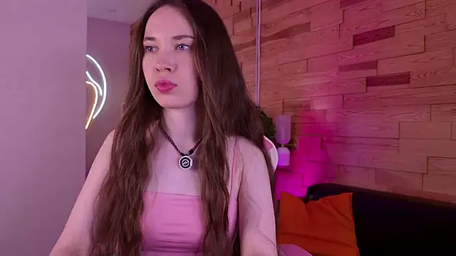 LilaMccoy online show from 20, 6, 2026