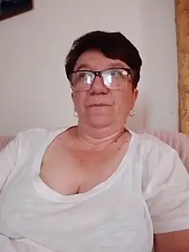 Snapshot of KetQueen101 chatting on 14, 6, 2026 KetQueen101 online show from 14, 6, 2026
