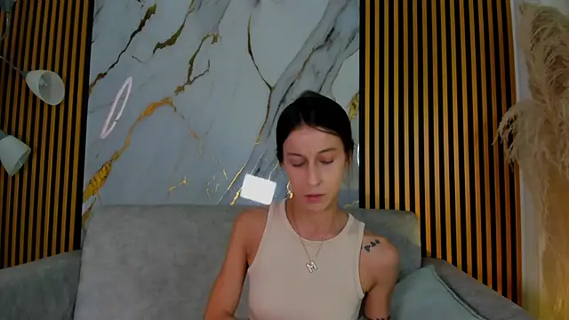 Snapshot of TinaJaneo_01 chatting on 8, 8, 2026 TinaJaneo 01 online show from 8, 8, 2026