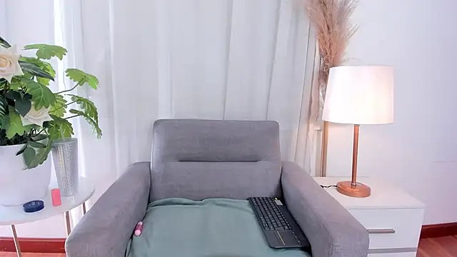 RachelArias online show from 20, 5, 2026
