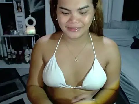 Snapshot of Kendallfoxx chatting on 7, 6, 2026 Kendallfoxx online show from 7, 6, 2026