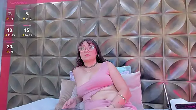 Gaia rougee online show from 4, 5, 2026