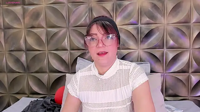 Gaia rougee online show from 23, 5, 2026