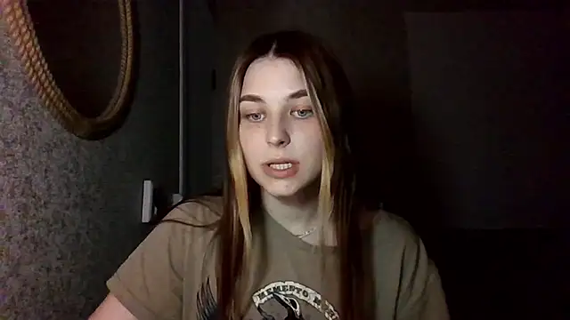 Snapshot of Touch_And_Run chatting on 20, 6, 2026 Touch And Run online show from 20, 6, 2026