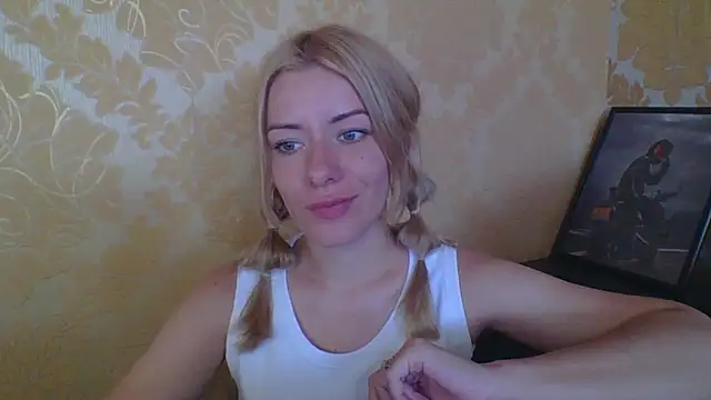 Snapshot of Softy_Aura_ chatting on 14, 7, 2026 Softy Aura online show from 14, 7, 2026