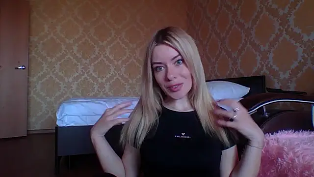 Softy Aura  online show from 11, 5, 2026