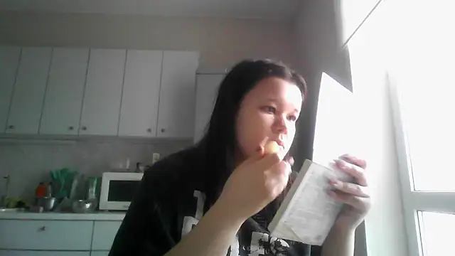 Snapshot of Amanda_Mia_ chatting on 12, 5, 2026 Amanda Mia online show from 12, 5, 2026