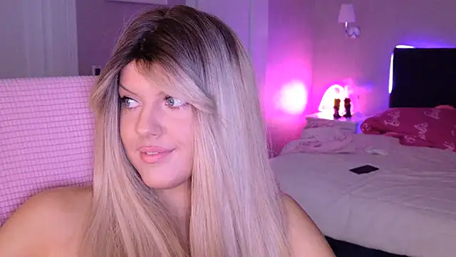 ChristieBlace online show from 12, 7, 2026
