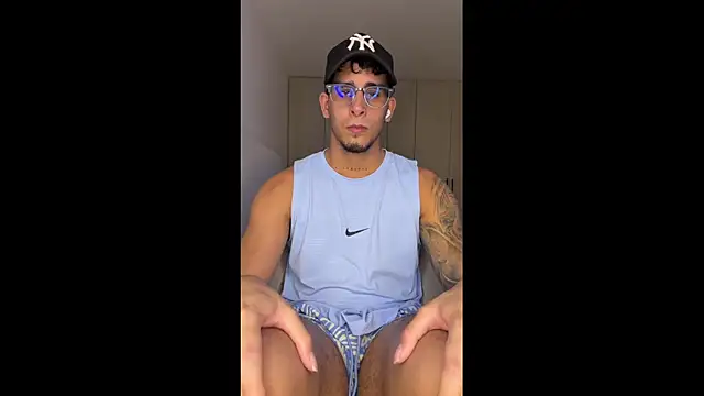 Iamcamilo   online show from 19, 5, 2026