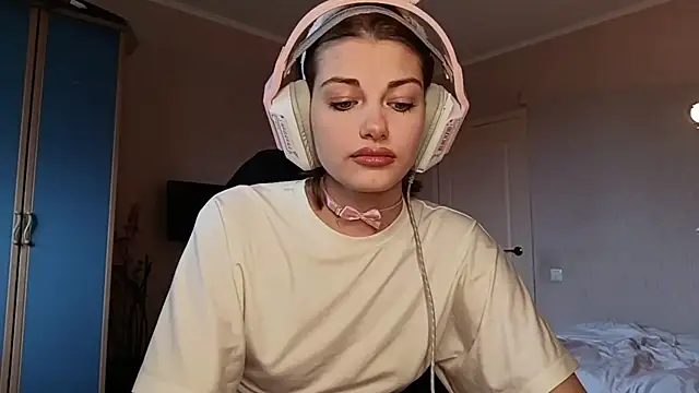 Snapshot of LinaFlamie chatting on 26, 4, 2026 LinaFlamie online show from 26, 4, 2026