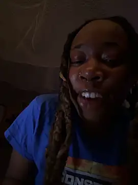 Nayomii28 online show from 27, 4, 2026