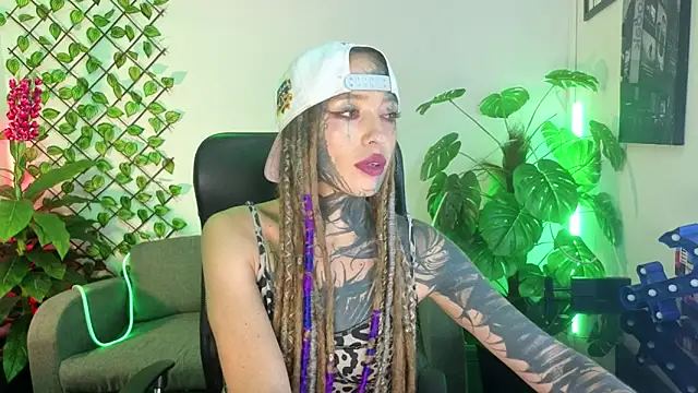 Lucy Doll8 online show from 20, 6, 2026