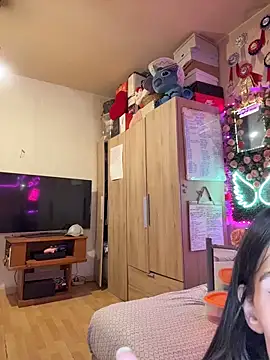 LoLaBellaCiaoo online show from 10, 6, 2026