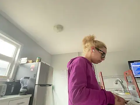 Badlilfantasy online show from 6, 5, 2026