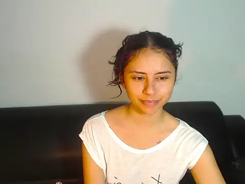 Snapshot of BellaLuxxs chatting on 11, 5, 2026 BellaLuxxs online show from 11, 5, 2026