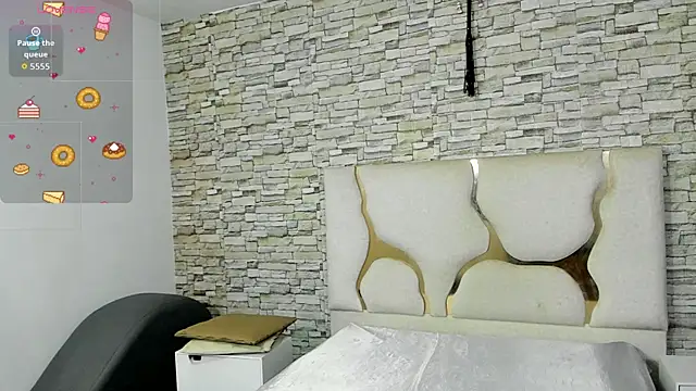 Snapshot of Yenn_tay chatting on 17, 6, 2026 Yenn tay online show from 17, 6, 2026