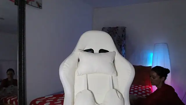Snapshot of missydiorr10 chatting on 29, 4, 2026 missydiorr10 online show from 29, 4, 2026