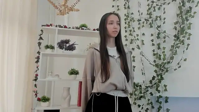 FlorineBuskey online show from 25, 4, 2026