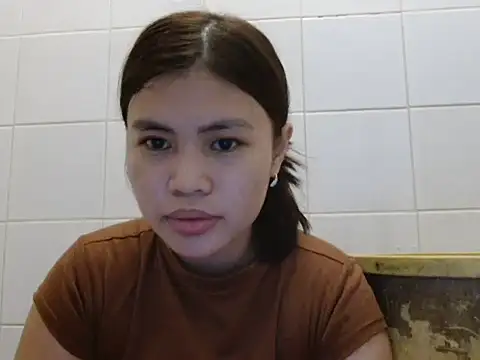 3mariaspinay69 online show from 28, 4, 2026