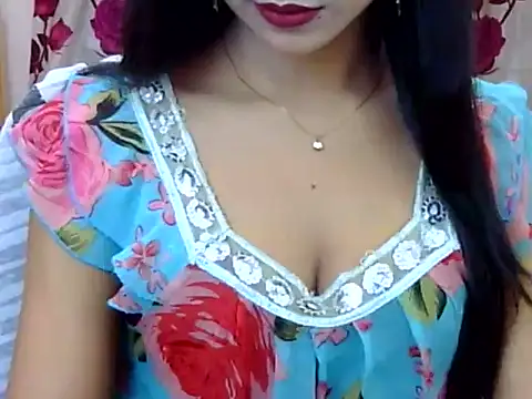 Alina Nur online show from 11, 6, 2026