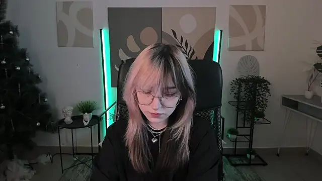 NyxCalderra online show from 7, 5, 2026