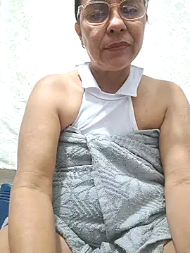 Sweet-Hot-Sucking online show from 18, 7, 2026
