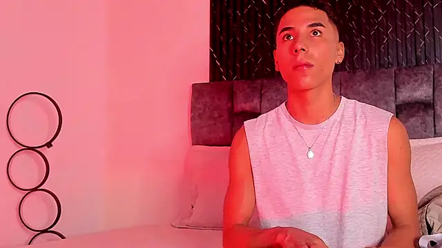 ThiagoSexy005 online show from 2, 7, 2026