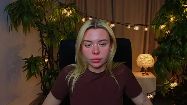AveriRigby online show from 7, 5, 2026