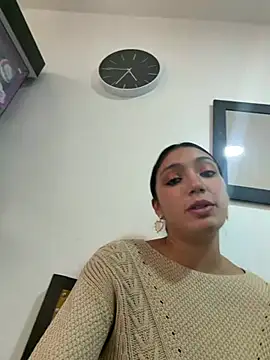 Snapshot of Arianna_Toro_ chatting on 4, 8, 2026 Arianna Toro online show from 4, 8, 2026