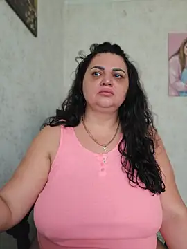 -CUTE-EVVIL- online show from 25, 5, 2026