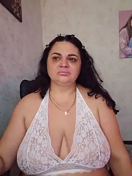 -CUTE-EVVIL- online show from 7, 6, 2026