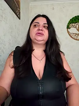 -CUTE-EVVIL- online show from 6, 5, 2026