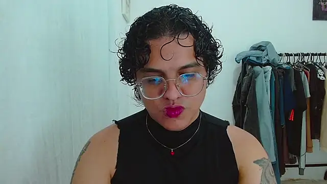 Diane exotic online show from 17, 5, 2026