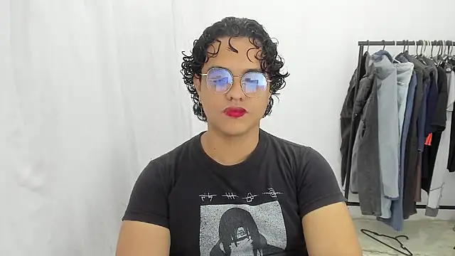 Diane exotic online show from 8, 5, 2026
